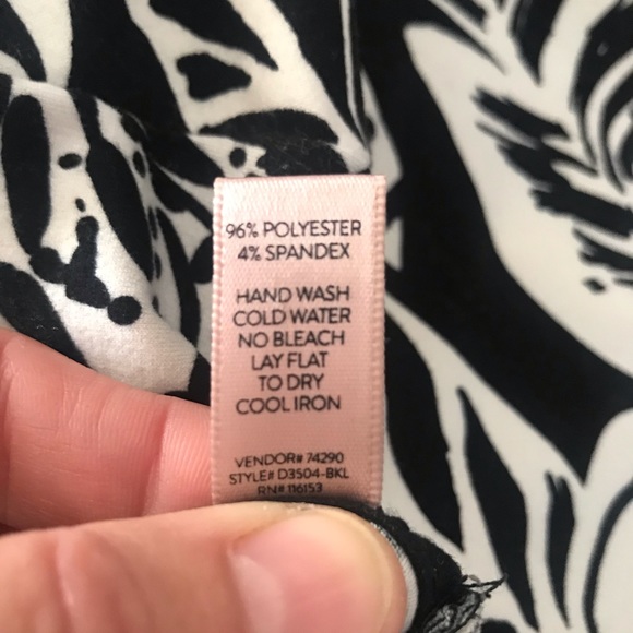 Willow & Root top Buckle brand Size M - Picture 3 of 6